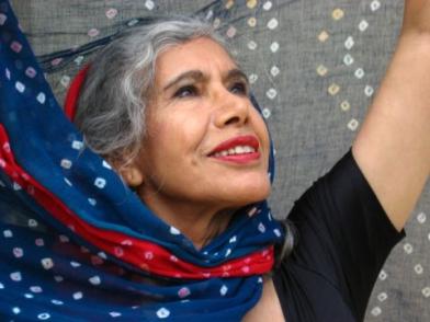 Qad Zawajunī - Here I Was Wed